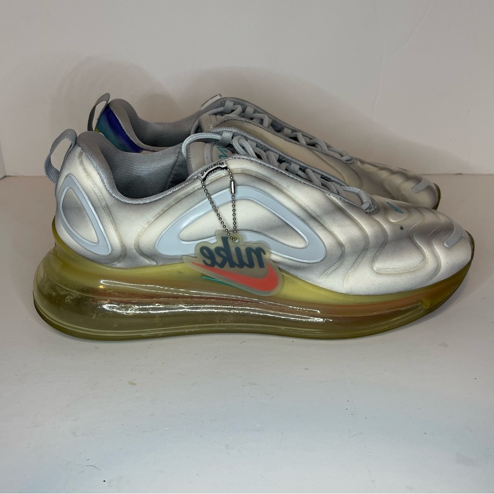 Nike Air Max 720 AO2924-011 Metallic Silver Teal Mens Size 9.5 Running Shoes